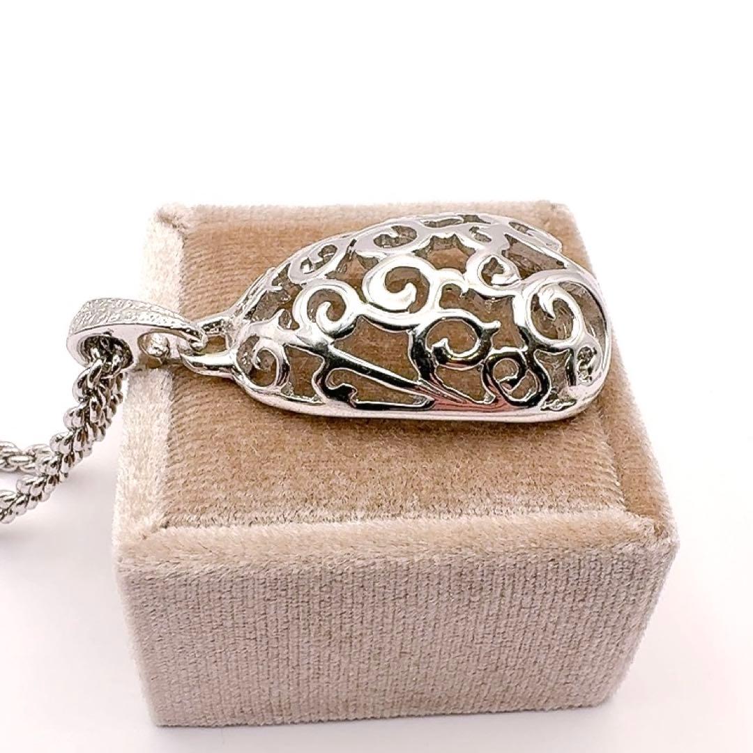 ⭐️SALE⭐ イヴサンローラン　ネックレス　アールレローダ　アラベスク　ドロップ