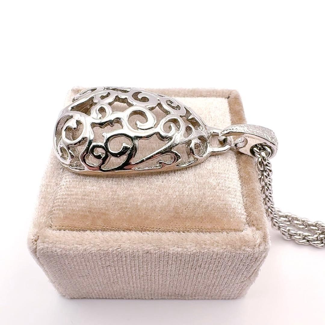 ⭐️SALE⭐ イヴサンローラン　ネックレス　アールレローダ　アラベスク　ドロップ