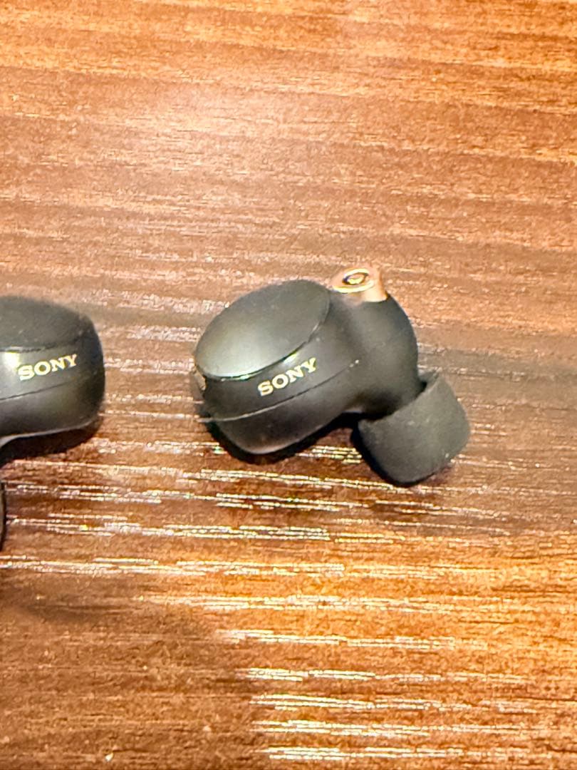 SONY WF-1000XM4ブラック 充電ケース オマケ付　保証残