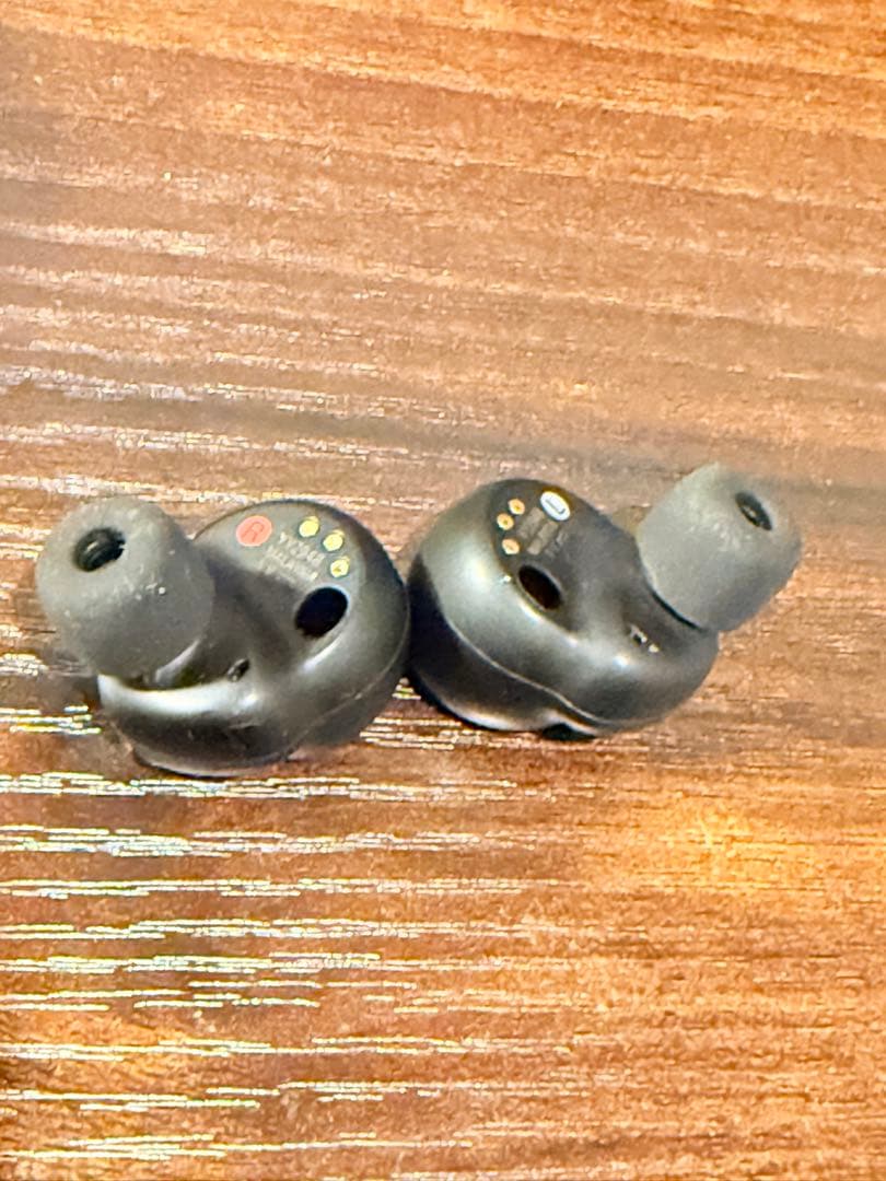 SONY WF-1000XM4ブラック 充電ケース オマケ付　保証残