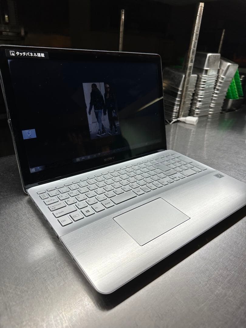 美品SONY VAIO シルバー ノートPC Windows8.1