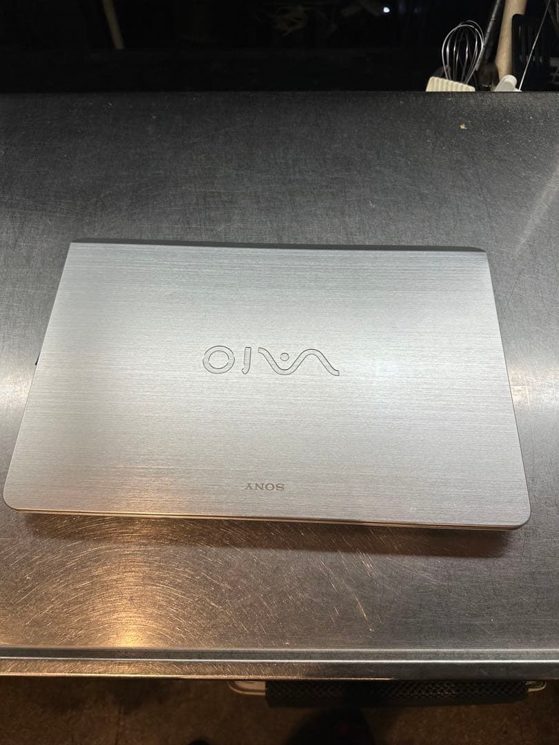 美品SONY VAIO シルバー ノートPC Windows8.1