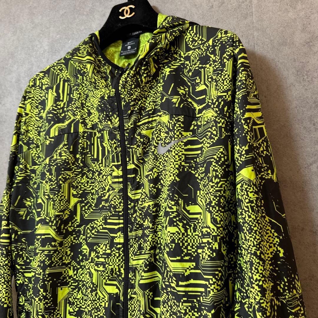 【極美品】ナイキ NIKE SHIELD ランニングジャケット デジタルカモ