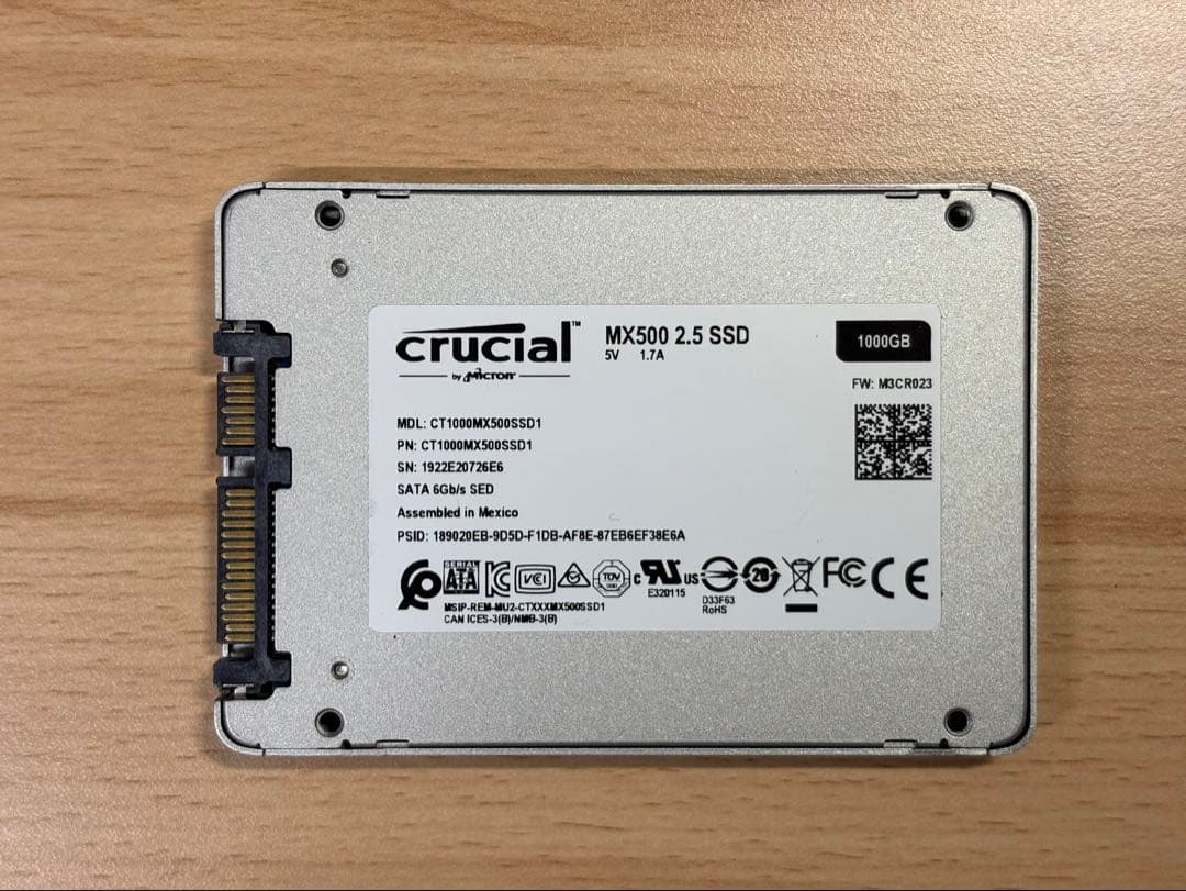 Crucial SATA 1000GB(1TB) 2.5インチ SSD