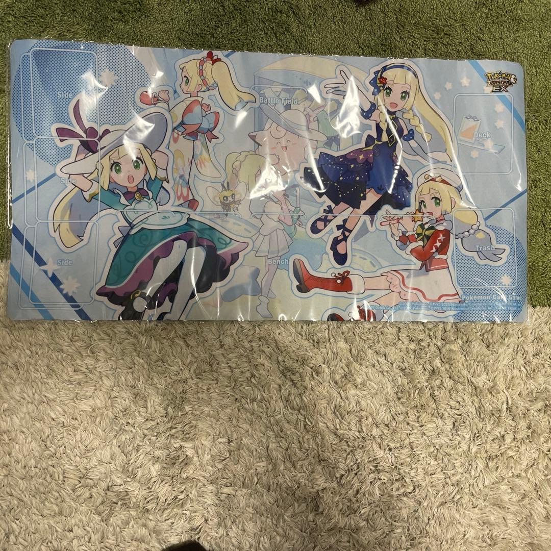 新品未開封 ポケマスEX プレイマット リーリエ おしゃれを楽しむリーリエ