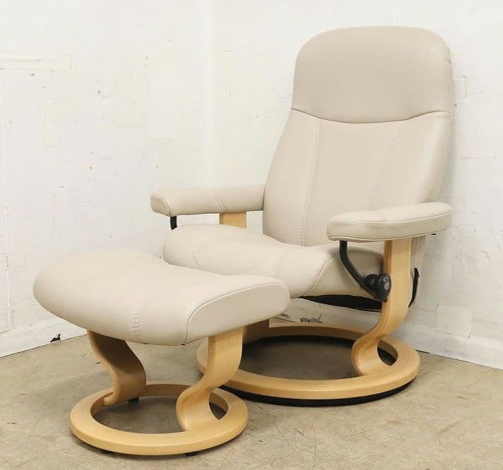 展示美品！エコーネス【コンサルM】ストレスレスチェア＆オットマン・本革