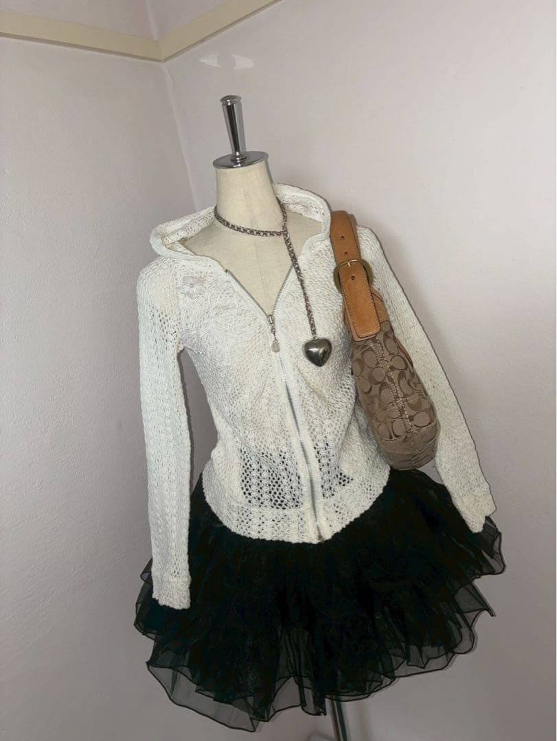 レアデザイン❤︎LIZLISA鍵網み蝶々パールフラワージップパーカー甘めフェアリー