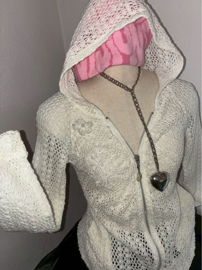 レアデザイン❤︎LIZLISA鍵網み蝶々パールフラワージップパーカー甘めフェアリー