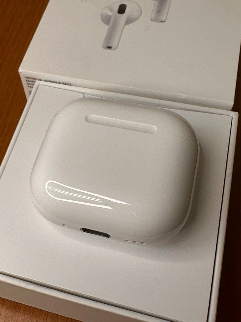 【美品 長保証】AirPods4 ANC搭載モデル MXP93J/A 2M17H