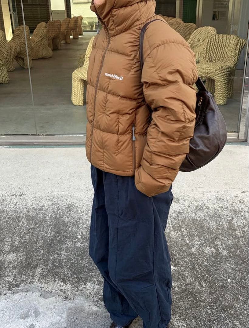 モンベル　ネージュダウンパーカ　サイズM 新品未使用