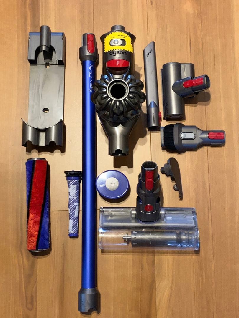 ダイソンDyson　V7 fluffy　ハンディクリーナー　ソフトローラー