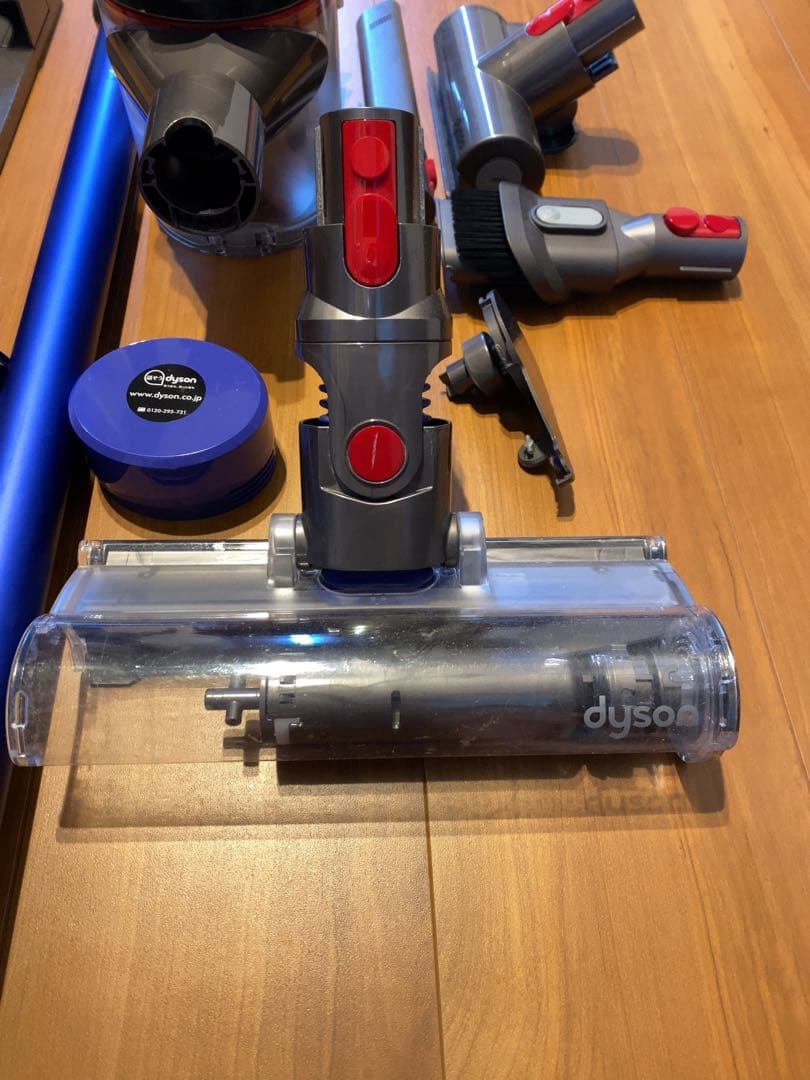 ダイソンDyson　V7 fluffy　ハンディクリーナー　ソフトローラー