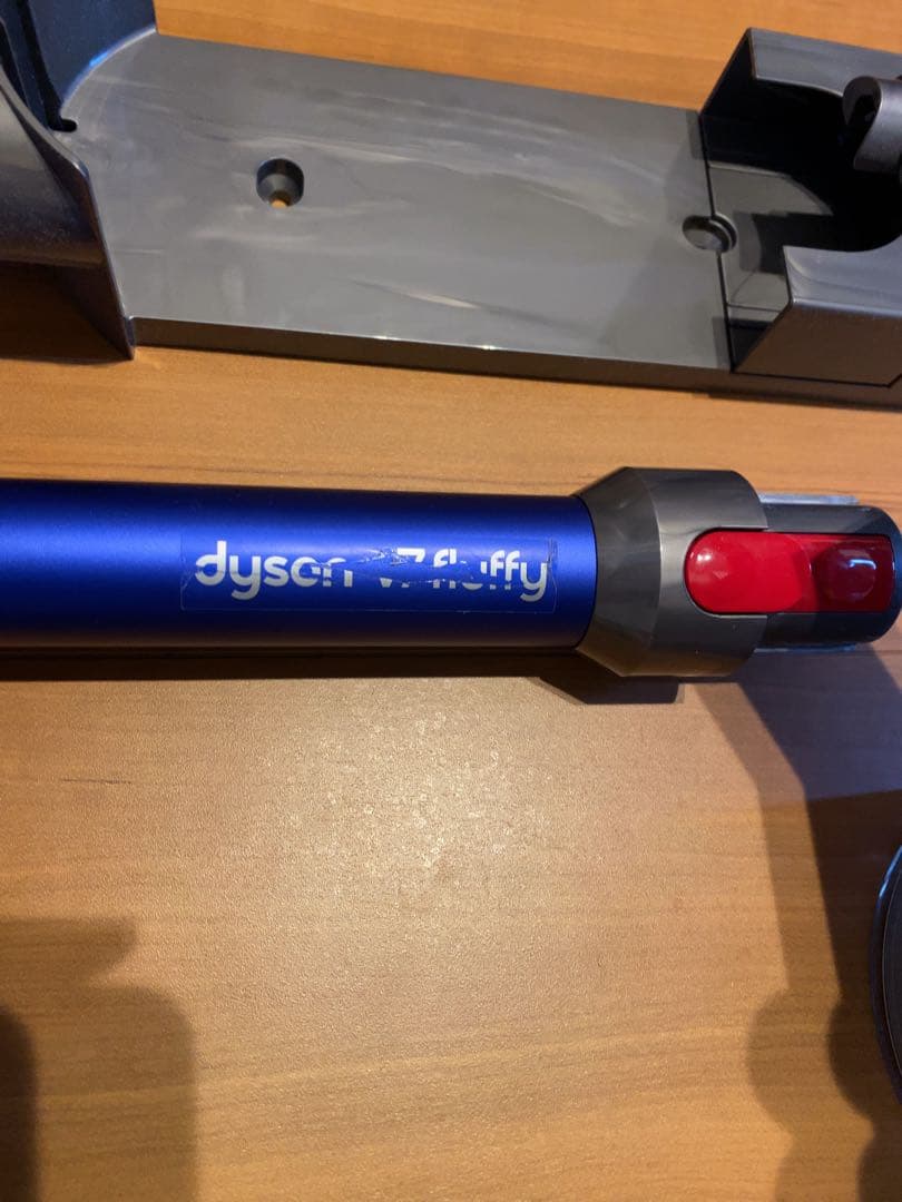 ダイソンDyson　V7 fluffy　ハンディクリーナー　ソフトローラー