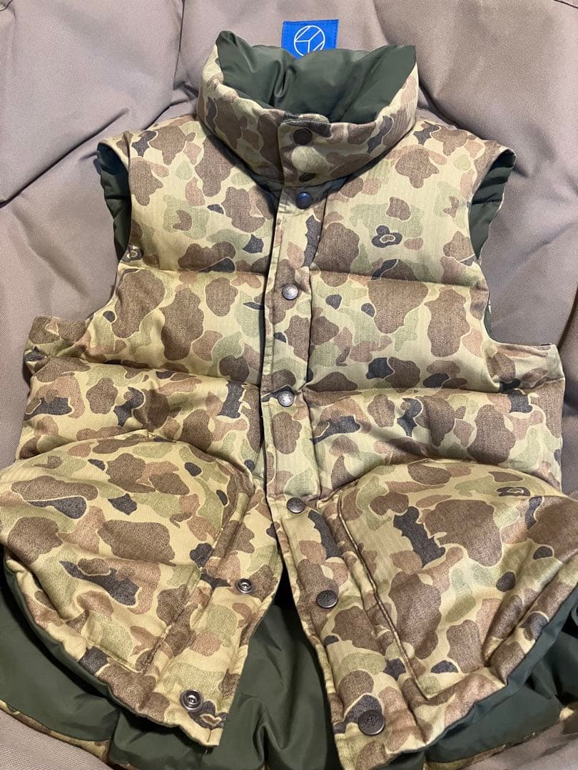 WHITE MOUNTAINEERING×聖林公司 リバーシブルダウンベスト