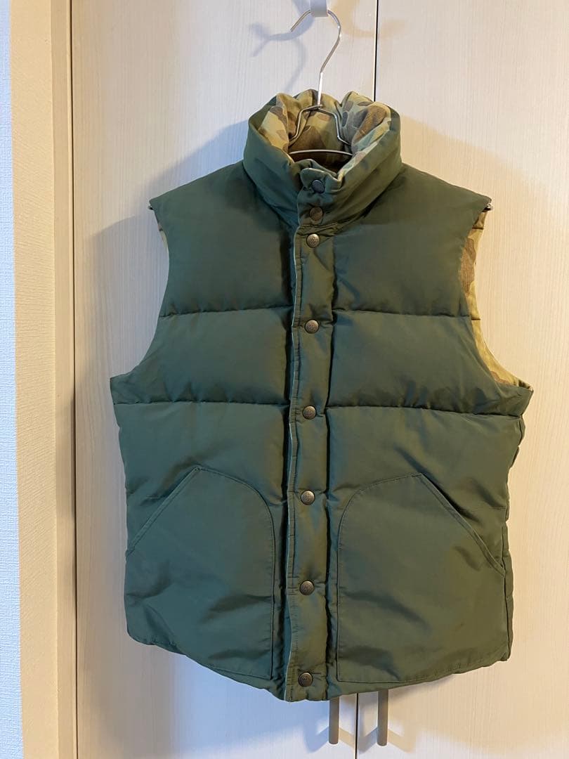 WHITE MOUNTAINEERING×聖林公司 リバーシブルダウンベスト