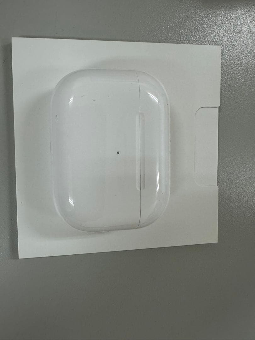 Apple AirPods Pro 第2世代 / Lightning ※訳あり