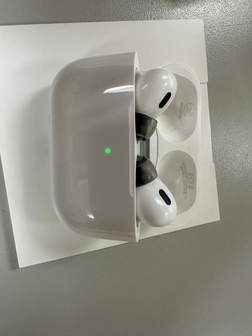 Apple AirPods Pro 第2世代 / Lightning ※訳あり