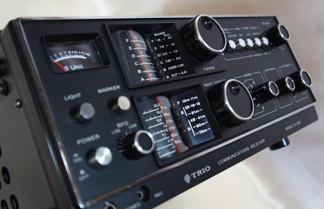 ☆綺麗☆受信整備品☆TRIOトリオ☆R-300☆受信機☆BCLラジオ☆