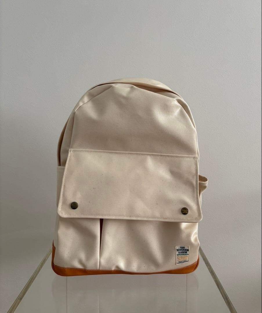 the superior laborホワイトキャンバスリュック