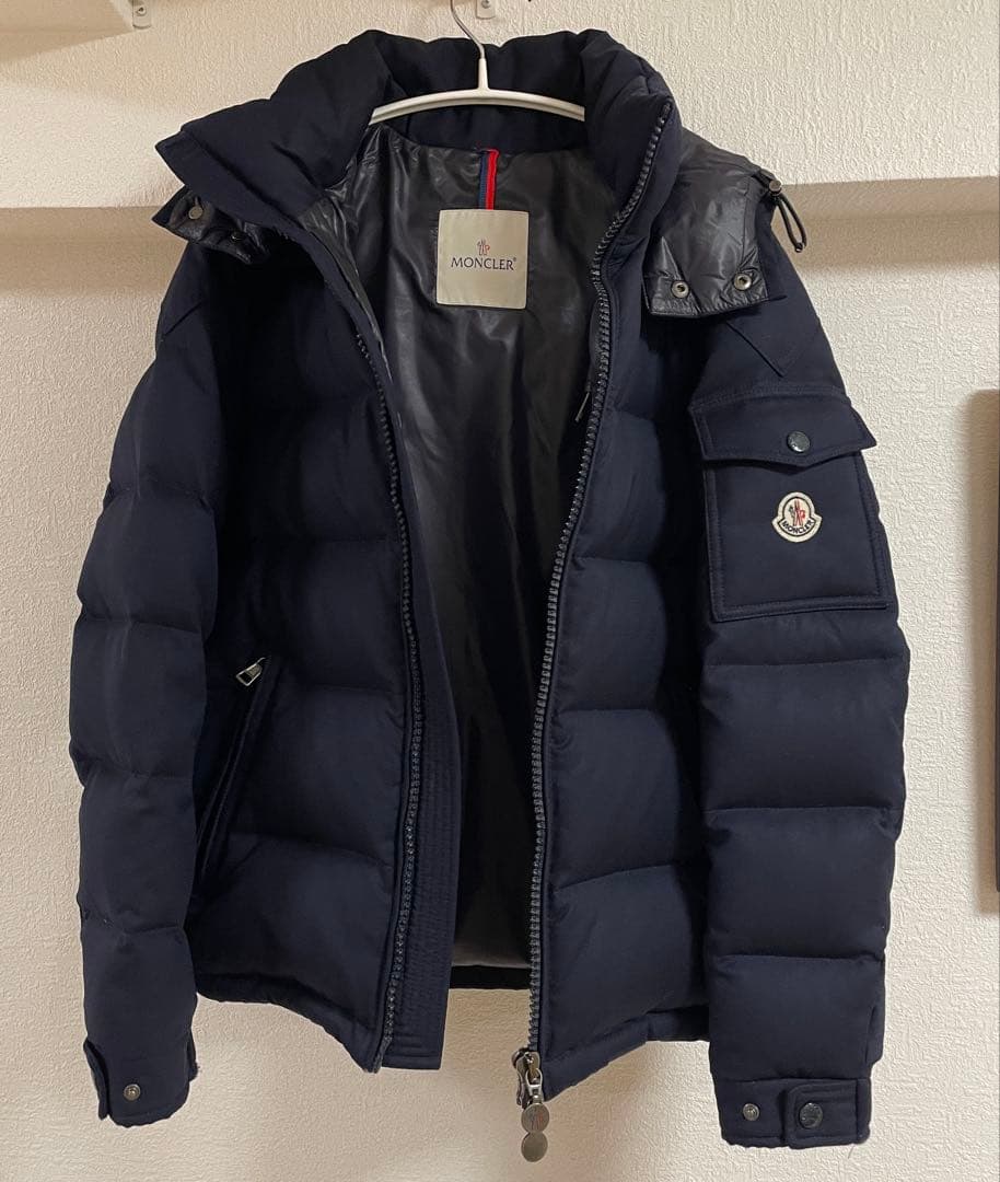 【格安ジャンク】モンクレール ダウン 紺色 セルフ補修あり 腕裏破れあり