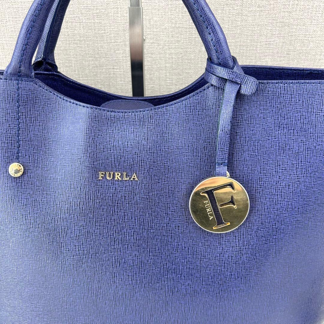 美品✨　FURLA アリッサ　ハンドバッグ　ショルダー　2way レザー　A4可
