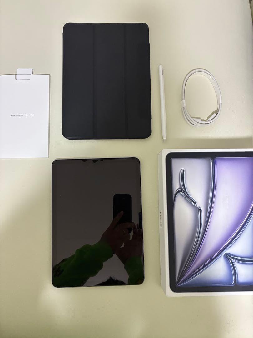 美品　iPad Air M3 第7世代 Wi-Fi 128GB 11インチ