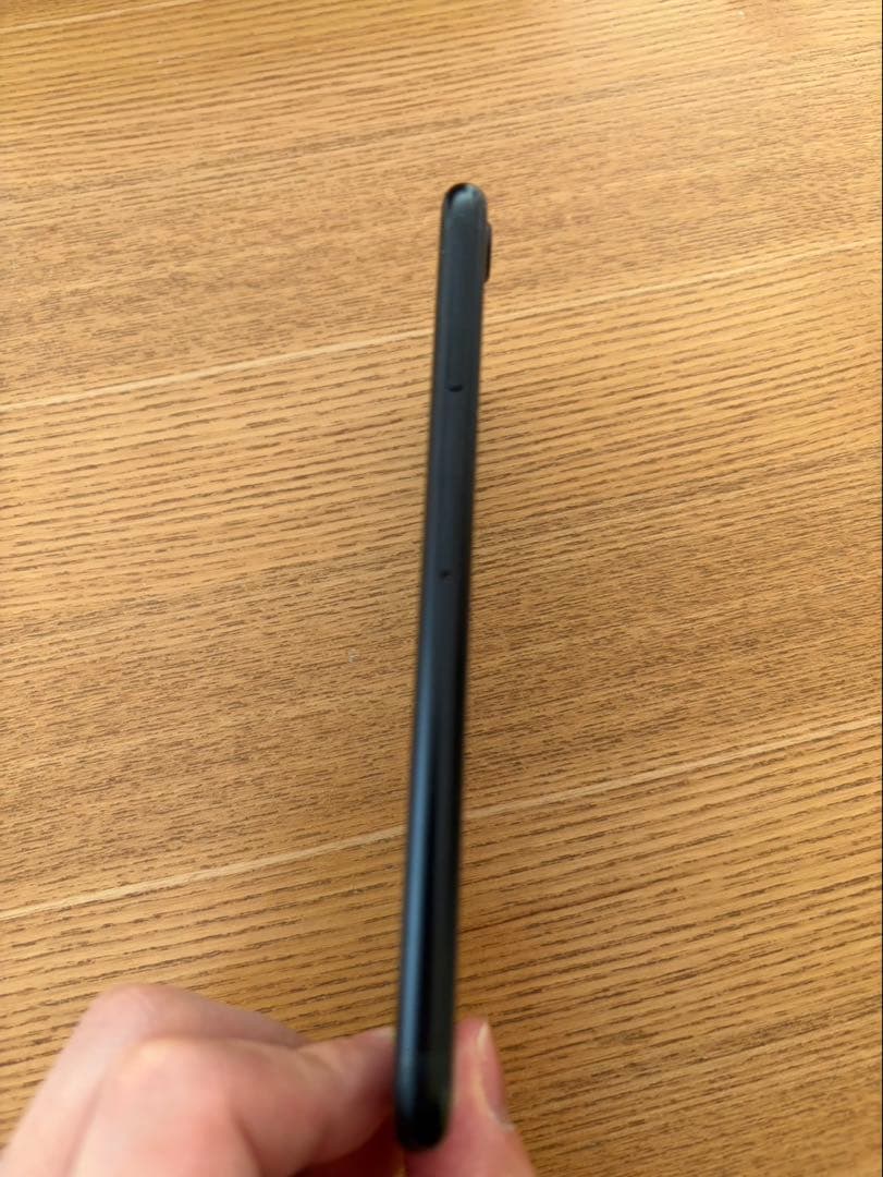 Apple iPhone SE (第3世代) ミッドナイト 本体 64GB