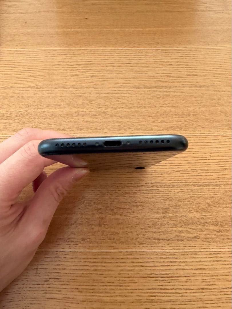 Apple iPhone SE (第3世代) ミッドナイト 本体 64GB