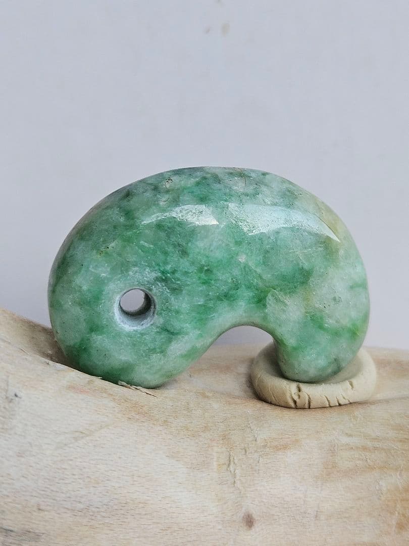 糸魚川 大和型 翡翠勾玉