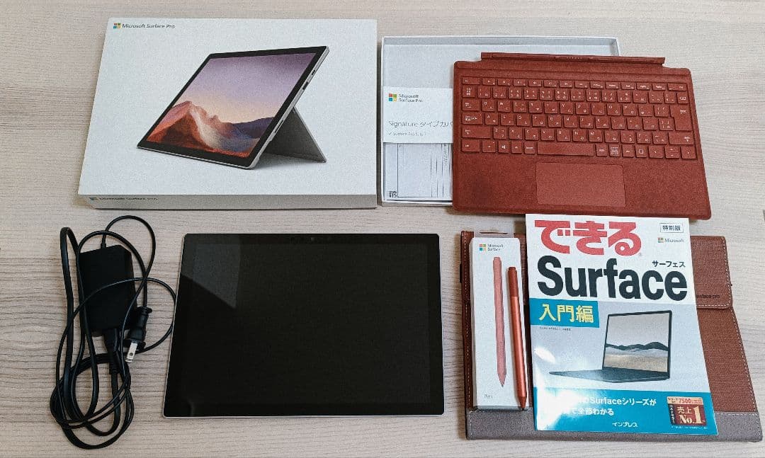 美品 Microsoft Surface Pro 7 8GB/128GB