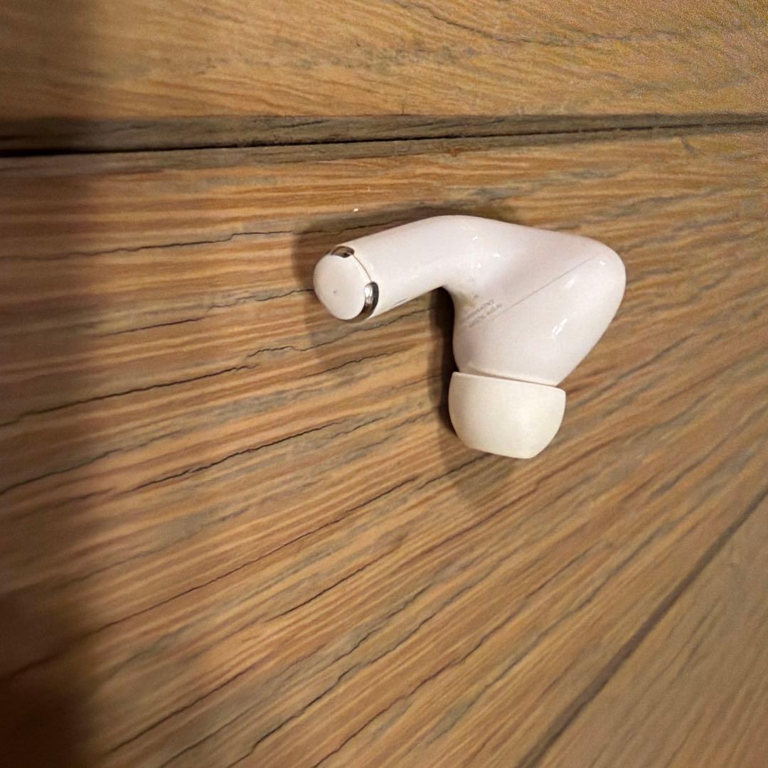 AirPods pro 第2世代イヤホン右