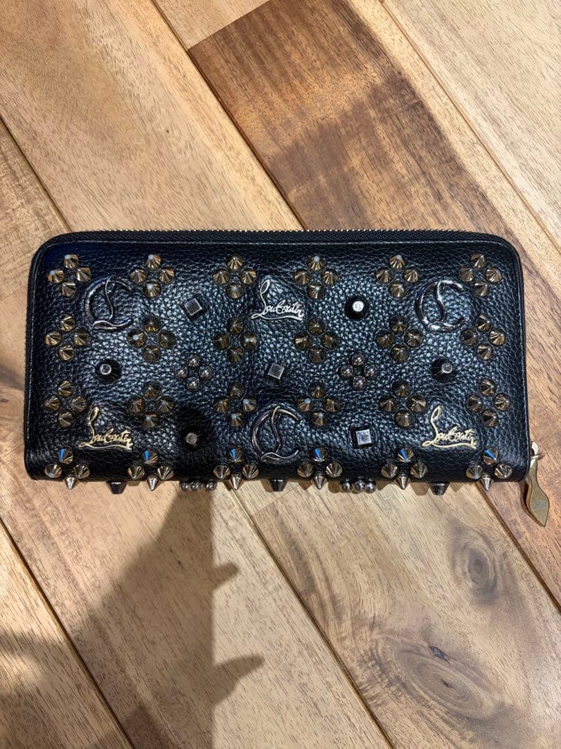 Christian Louboutin 長財布 ブラック