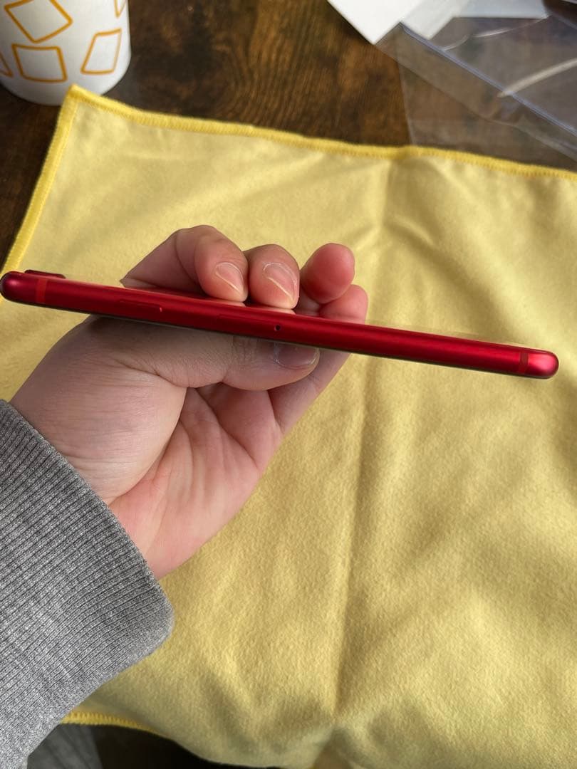 ‼️美品‼️ iPhone SE2 第2世代 128GB レッド ①