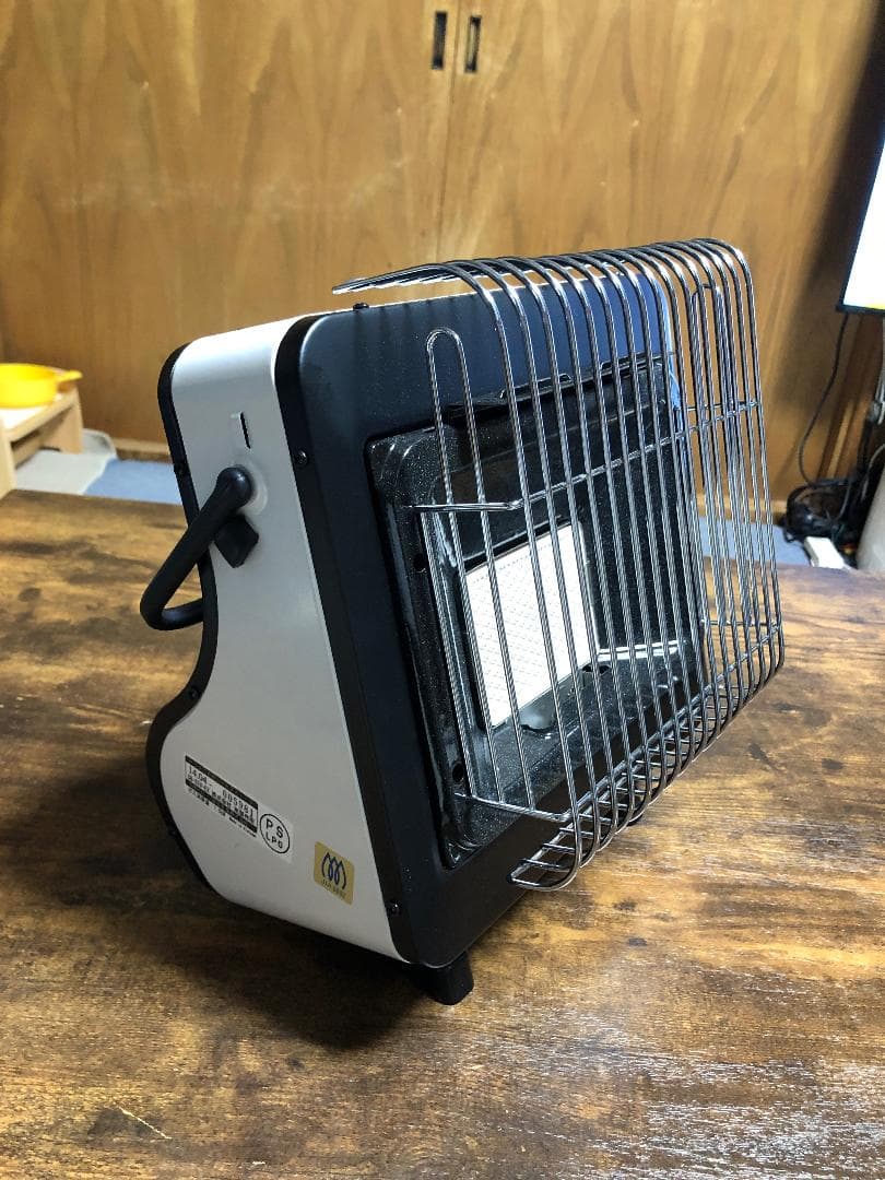 イワタニカセットガスストーブ　CB-STV-EX