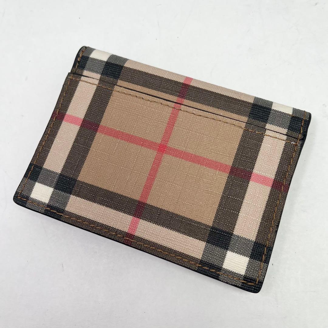 【極美品】バーバリー　名刺入れ　ノバチェック　希少　カードケース　定価3.3万