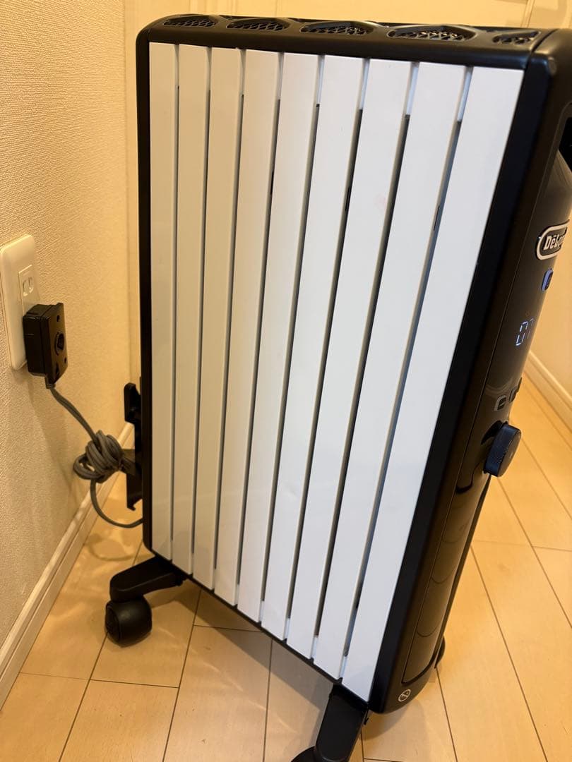 デロンギ マルチダイナミックヒーター MDHU12-BK 美品　オイルヒーター