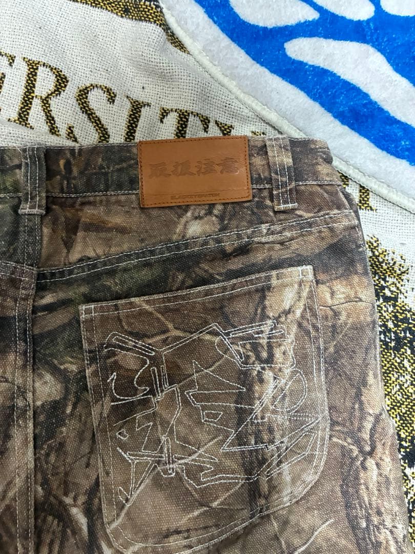 black eye patch リアルツリーカーゴパンツ