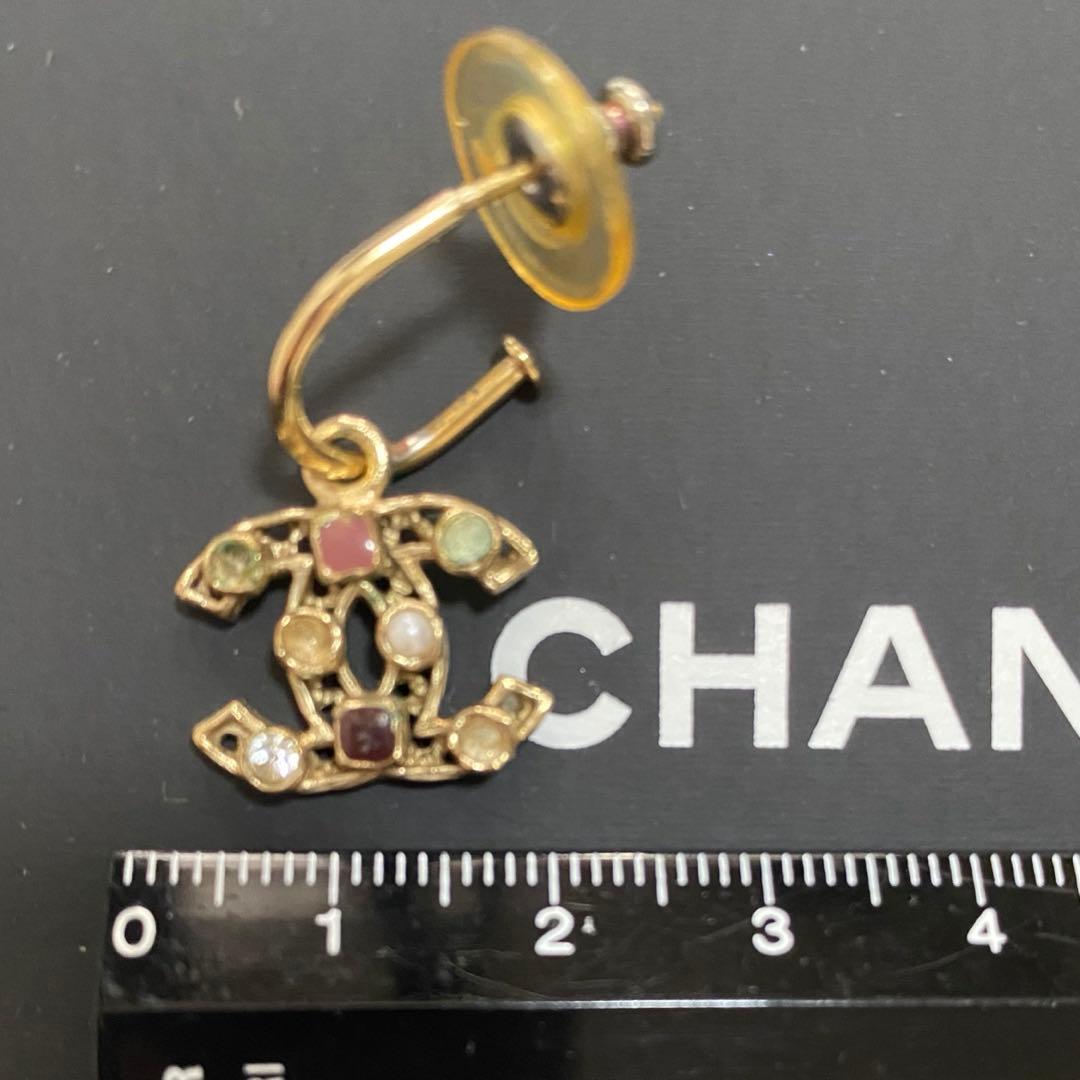CHANEL 金色金具 マルチカラーストーン ココマークピアス