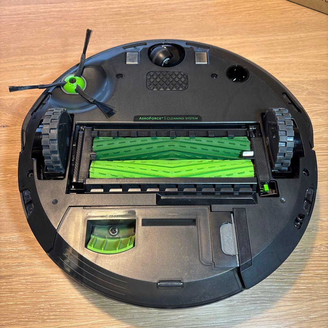 iRobot Roomba j7+ 本体 充電ドック付き