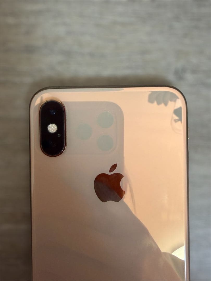 iPhone Xs ゴールド 画面にひびあり