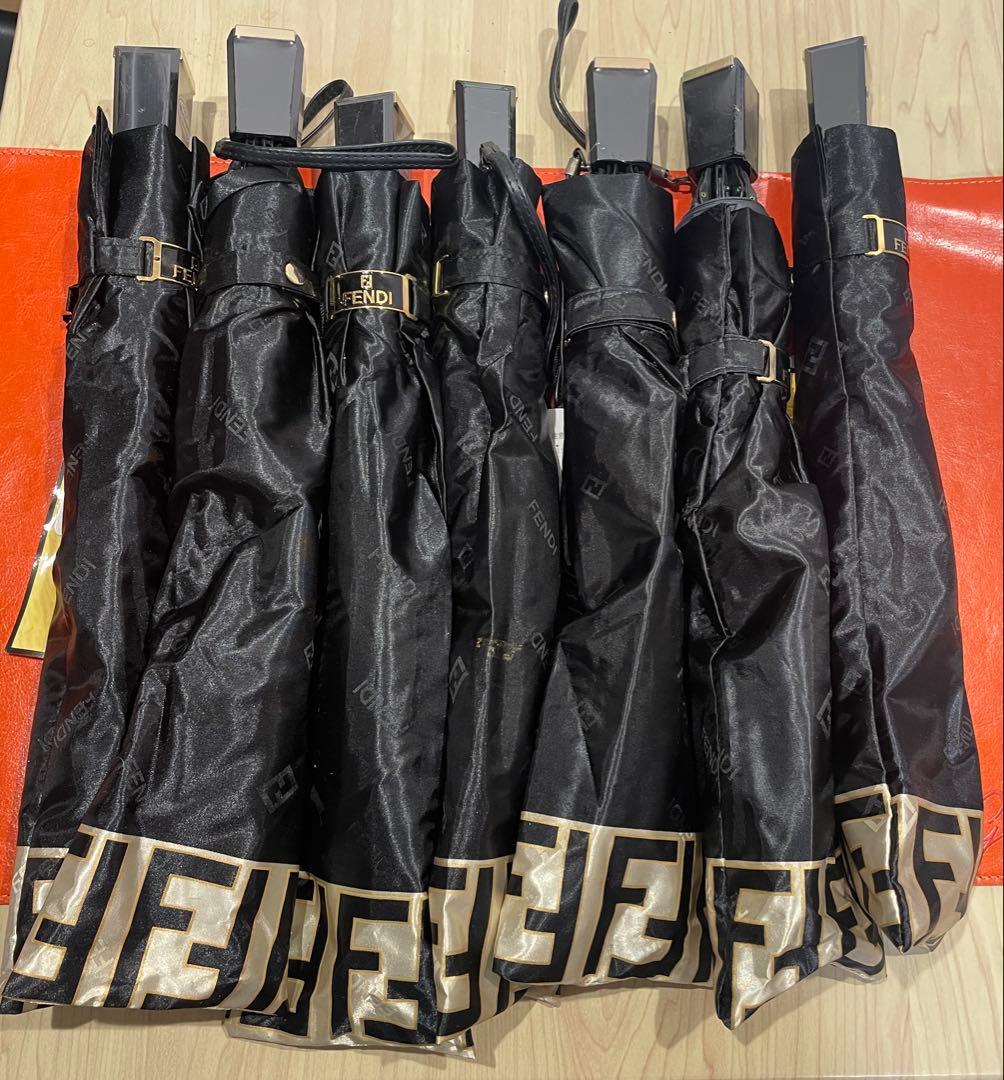 【Mimi様(ネコ)専用】FENDI フェンディ ズッカ柄 折りたたみ傘 11本