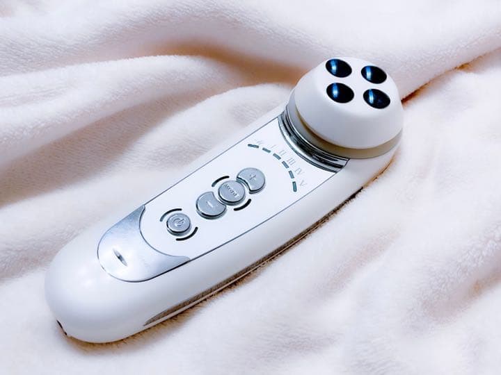 田中みなみがInstagramでバズらせた美顔器　セルキュア