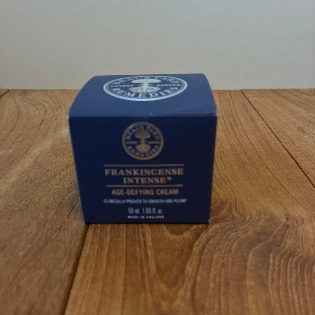 ニールズヤード 保湿クリーム 50mL蓋へこみ