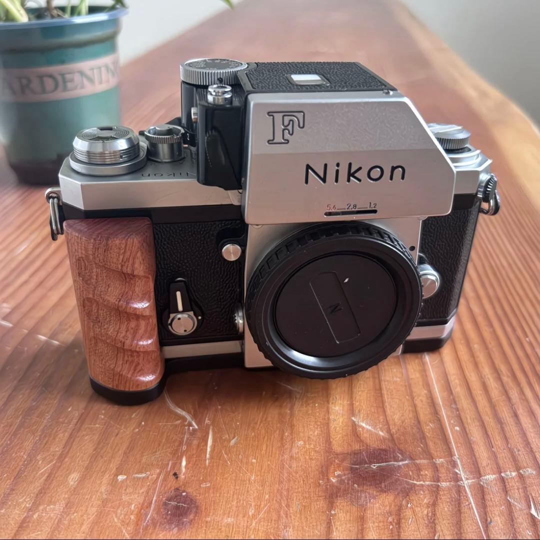 新品　 nikon F専用グリップ