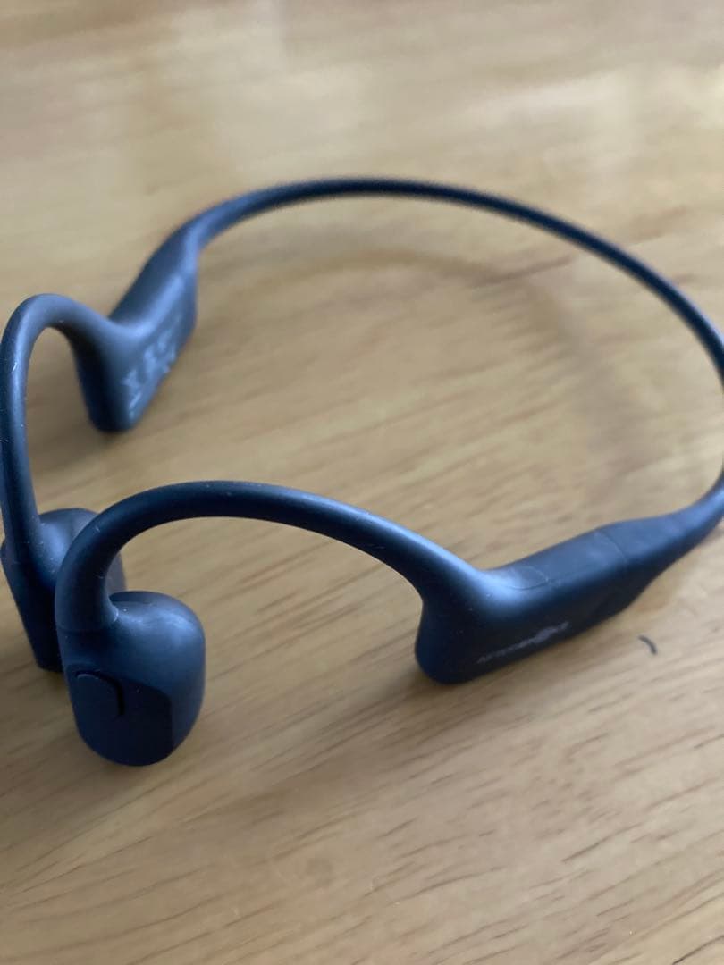 Aeroprex Play Cosmic Black 骨伝導イヤホン