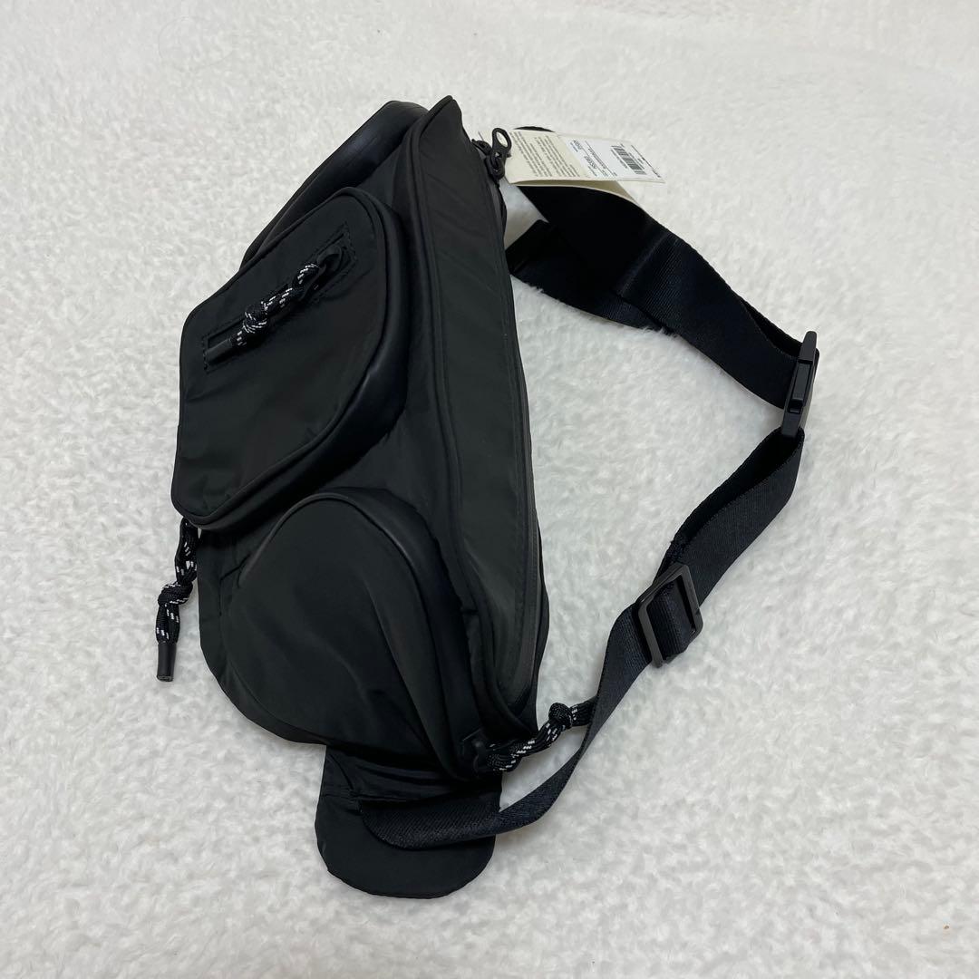 未使用✨アディダスバイステラマッカートニー　ボディバッグ　バムバッグ　ブラック