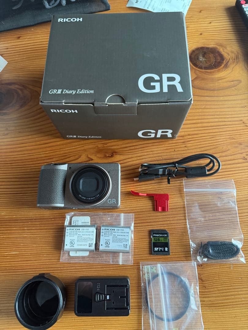 美品　ricoh griii diary edition 付属品多数。