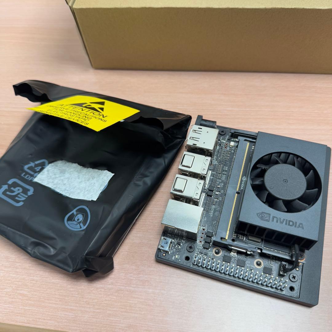 NVIDIA Jetson Xavier NX 開発者キット