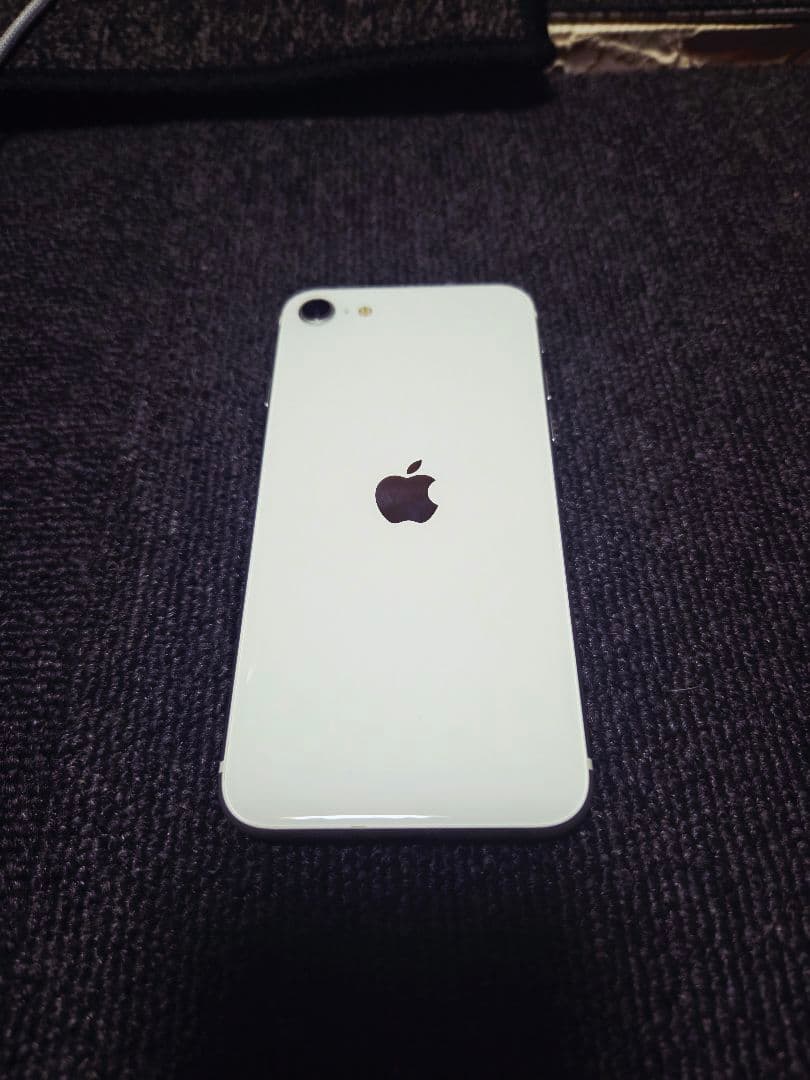 iPhoneSE2 64GB ワイモバイル仕様　ホワイト