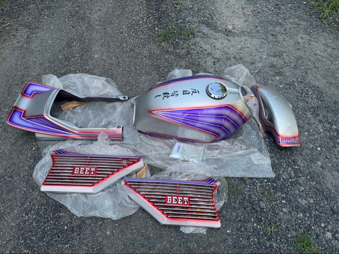 美品cbx400fラメ外装　フルBEET カギコックあり